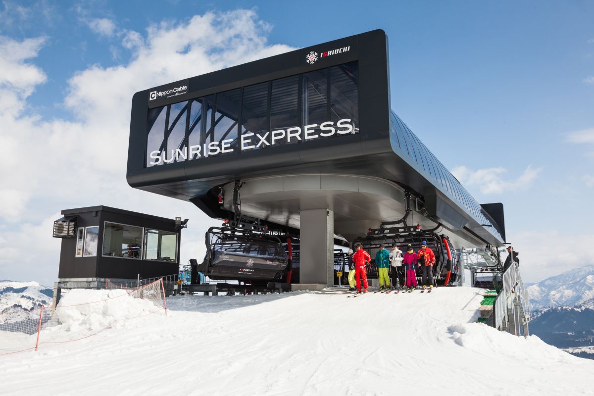 石打丸山スキー場 リフト券 - スキー場