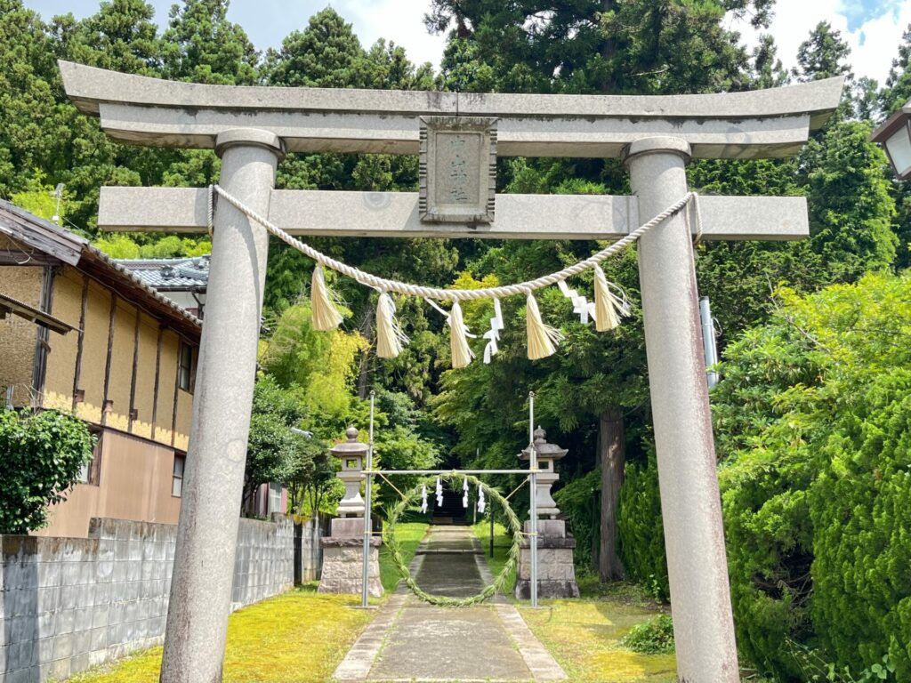 山間に佇む神社 中山神社｜ロケ地検索｜新潟ロケーションガイド｜【公式】新潟県の