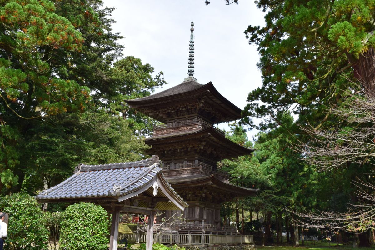 乙宝寺三重塔・弁天堂｜新潟の観光スポット｜【公式】新潟県のおすすめ