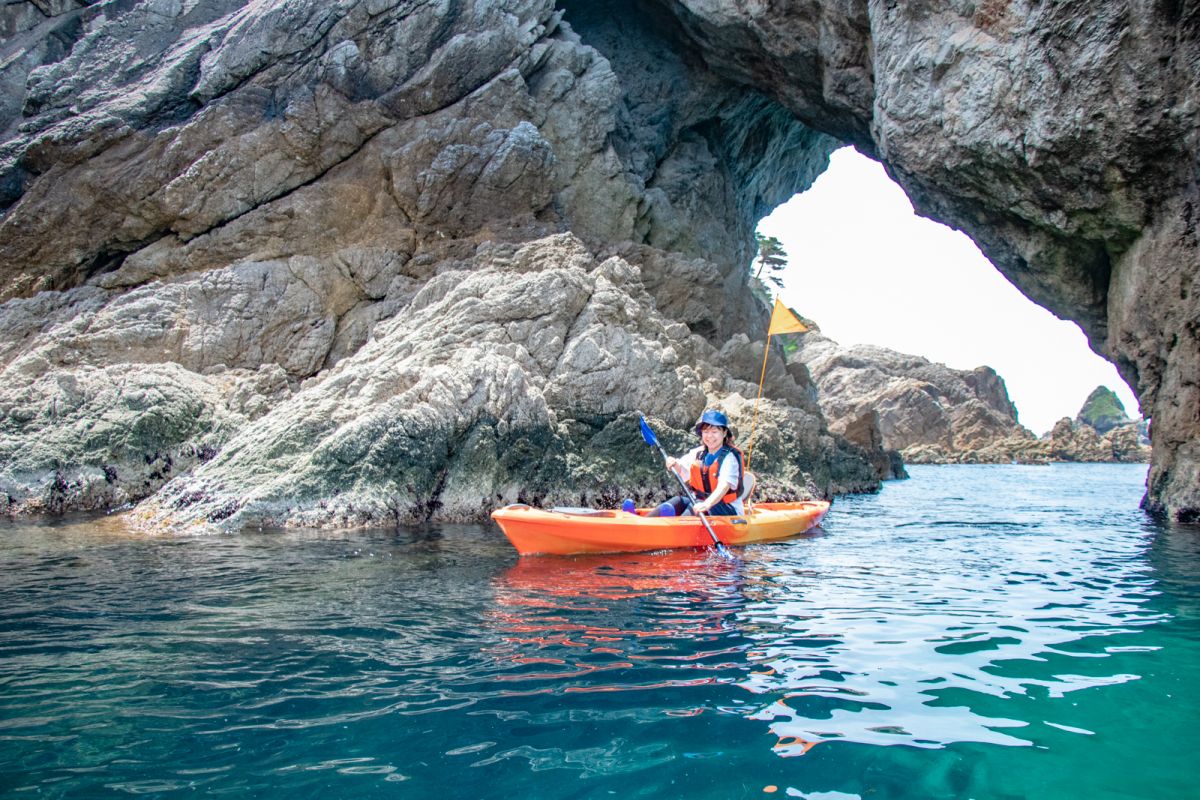 360度絶景！！笹川流れでカヤック体験！／村上市｜新潟県観光協会