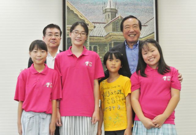 「第5回全国連合子ども観光大使大会in兵庫」に出場した新潟県代表の子ども観光大使が表敬訪問しました
