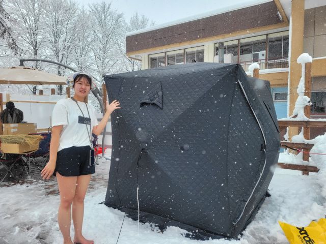 ふかふかの新雪ダイブ！ 〜ココロもカラダもHOTになるサウナ体験〜