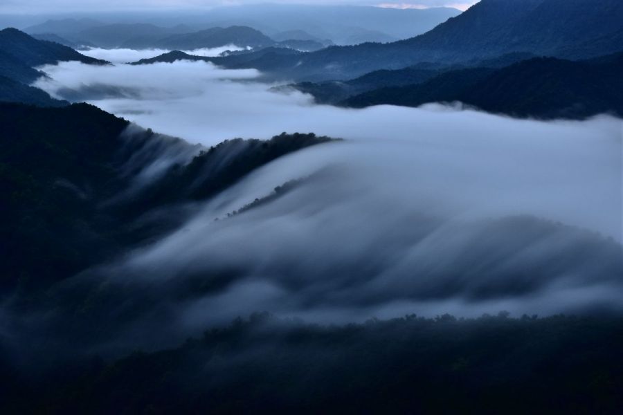 枝折峠滝雲 雲海シャトルバス 新潟の体験 公式 新潟県のおすすめ観光 旅行情報 にいがた観光ナビ