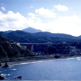 中部北陸自然歩道（米山海岸潮の音のみち）