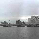 新潟市万代より万代橋を望む