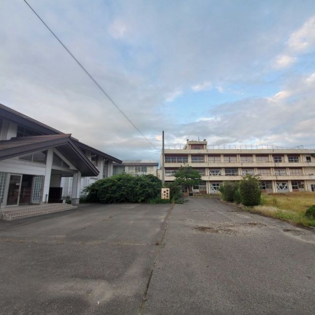 旧潟東西小学校