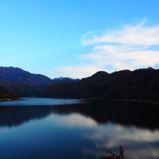 内の倉ダム湖