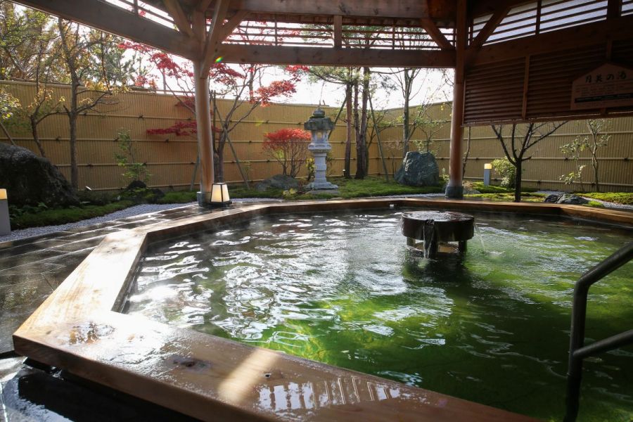 緑の温泉