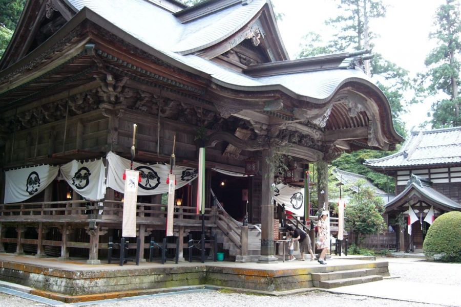 青海神社