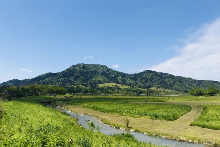 上堰潟公園と角田山