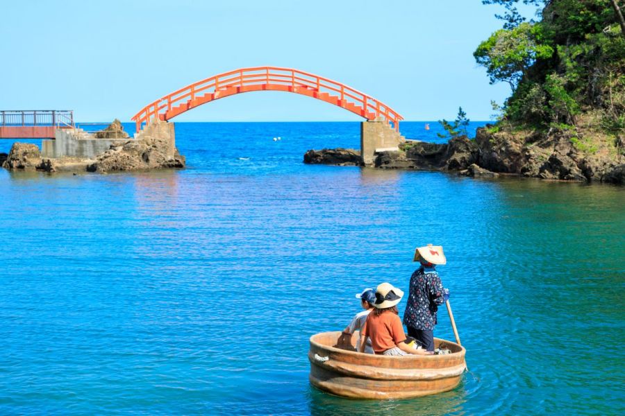 矢島・経島（たらい舟）