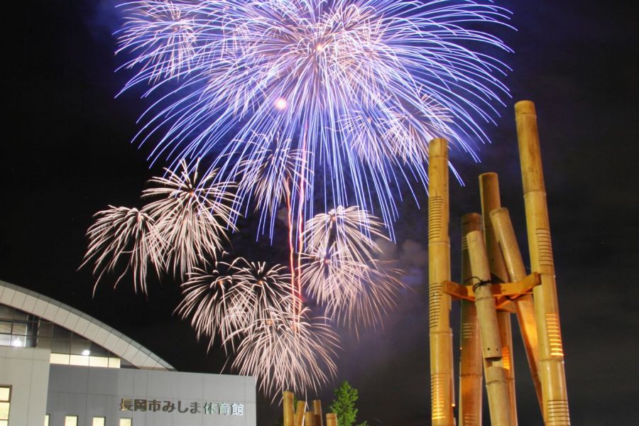 三島まつり大花火大会 新潟のイベント 公式 新潟県のおすすめ観光 旅行情報 にいがた観光ナビ