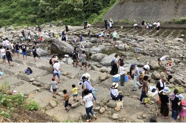 不動地区ふるさと夏祭り・向山花火大会