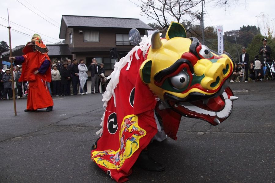 若栃獅子舞