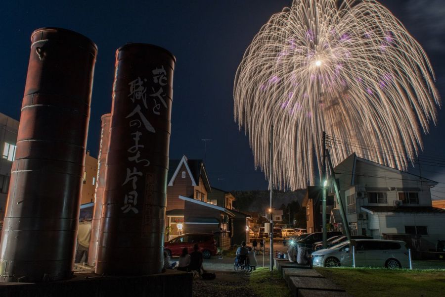 桟敷席から見る打ち上げ花火