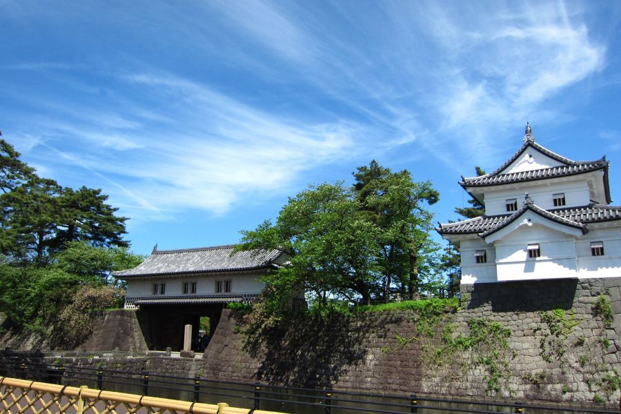 新発田城表門 旧二の丸隅櫓 新潟の観光スポット 公式 新潟県のおすすめ観光 旅行情報 にいがた観光ナビ