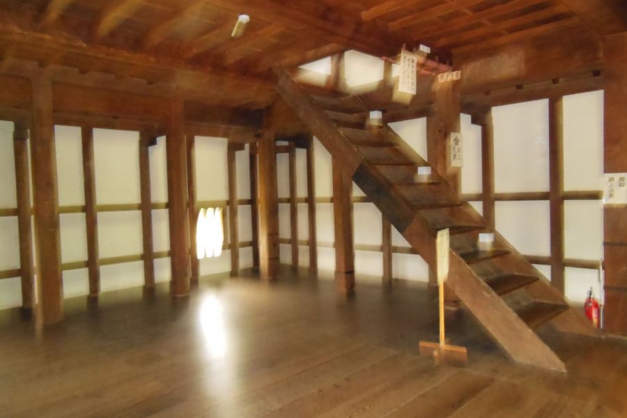 新発田城表門 旧二の丸隅櫓 新潟の観光スポット 公式 新潟県のおすすめ観光 旅行情報 にいがた観光ナビ