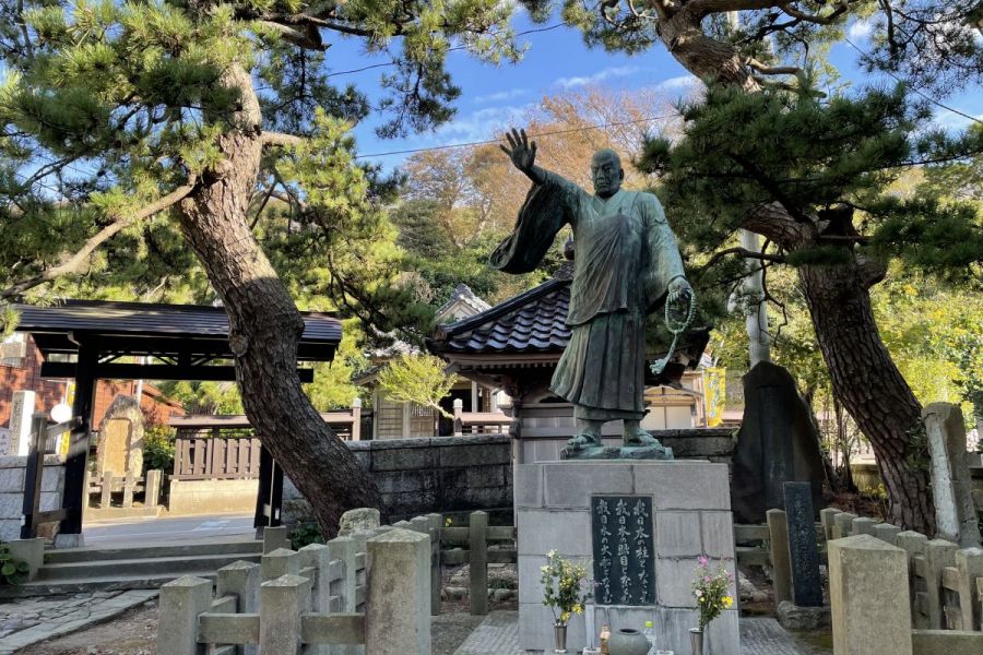 日蓮上人硯水の霊井