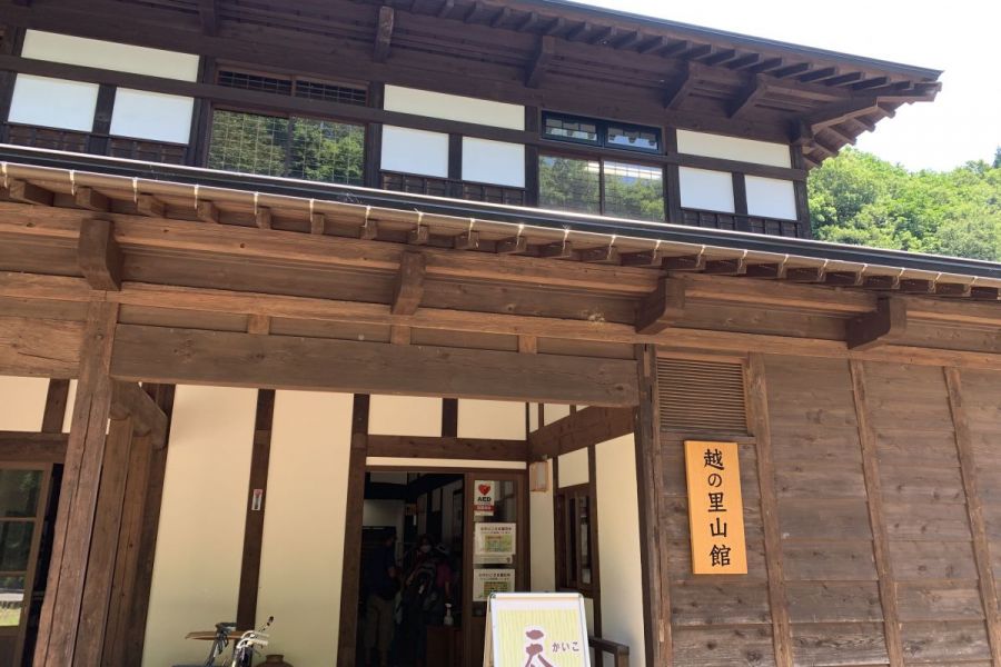 国営越後丘陵公園里山フィールドミュージアム『蚕（かいこ）の飼育展示』