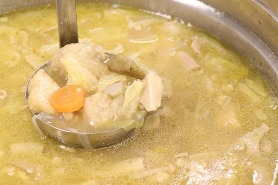 健幸野菜お味噌汁を販売（12時～）【限定100食】　提供： 割烹角屋、みらい市場(食材提供)