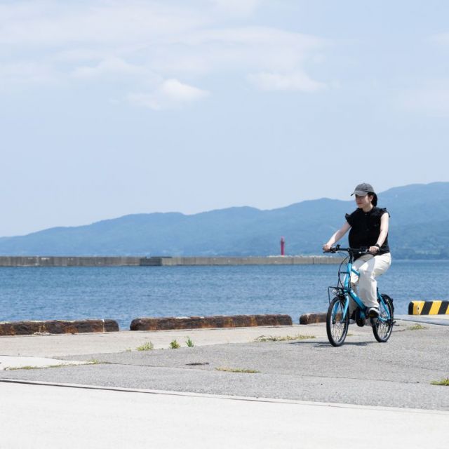 トキが舞う島で　太陽と海の恵みを感じるレンタサイクル旅