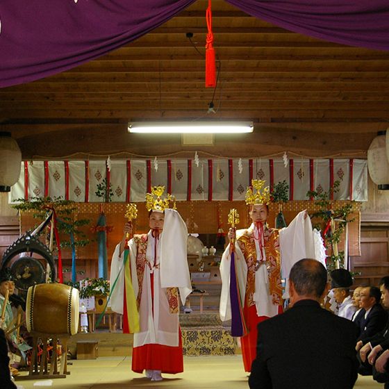 牛尾神社例祭宵宮奉納薪能