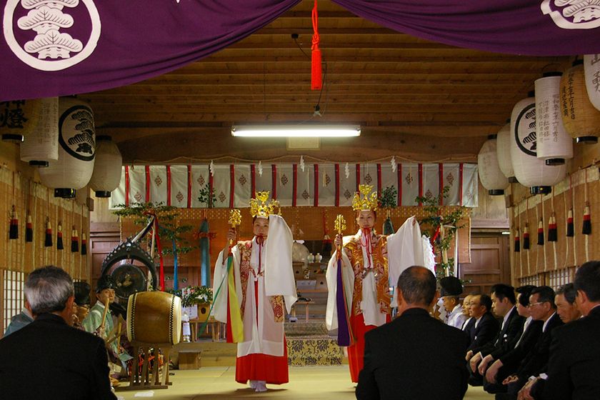 牛尾神社例祭宵宮奉納薪能