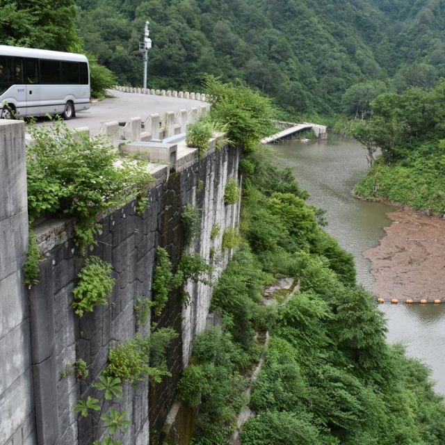 奥胎内ダム見学ツアー