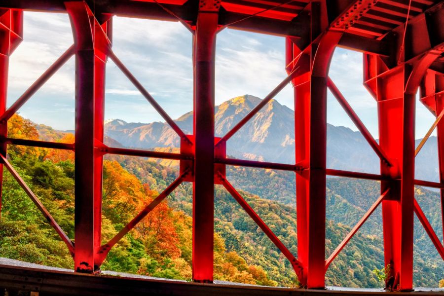 紅葉の枝折峠