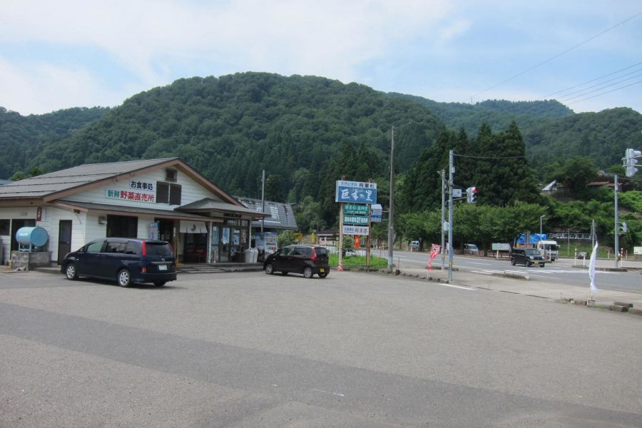 道の駅 「みかわ（巨木の里）」（国道49号）