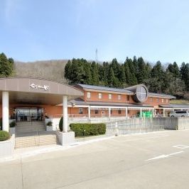 道の駅 「ちぢみの里おぢや 」（国道17号）