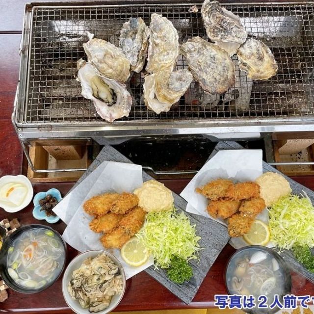 両津港から徒歩圏内！ぷりっぷりの加茂湖の牡蠣を炭火焼きで存分に味わう かき家みうらさんの牡蠣料理プラン