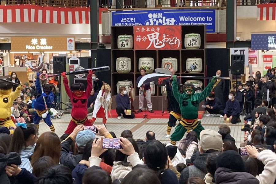 三条本成寺 鬼踊り出張公演／新潟ふるさと村