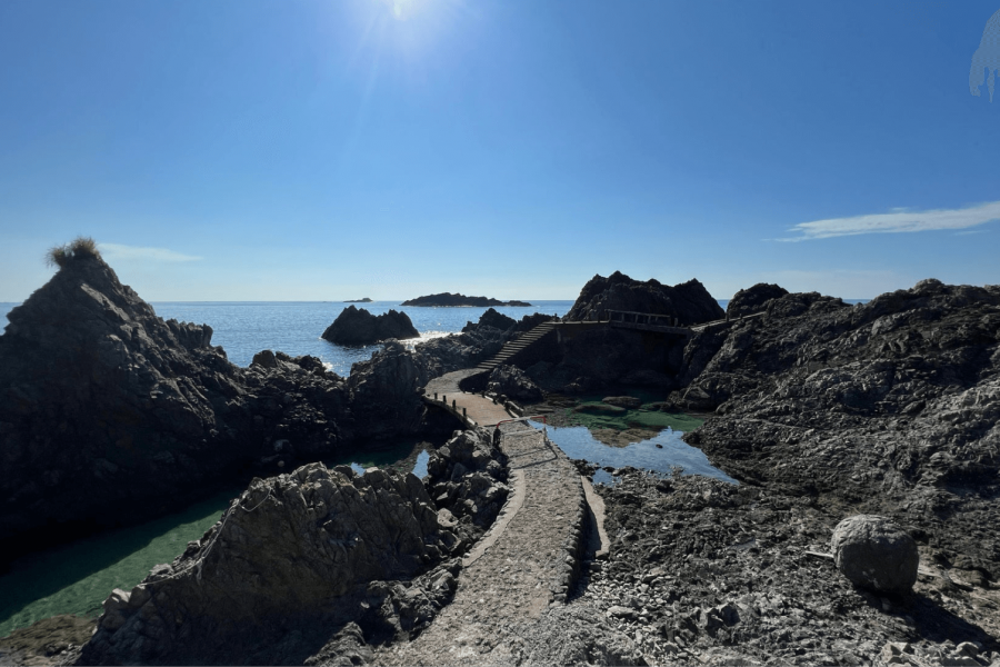 北鵜島の海岸