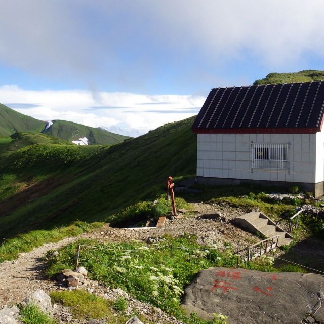 門内岳・胎内登山口