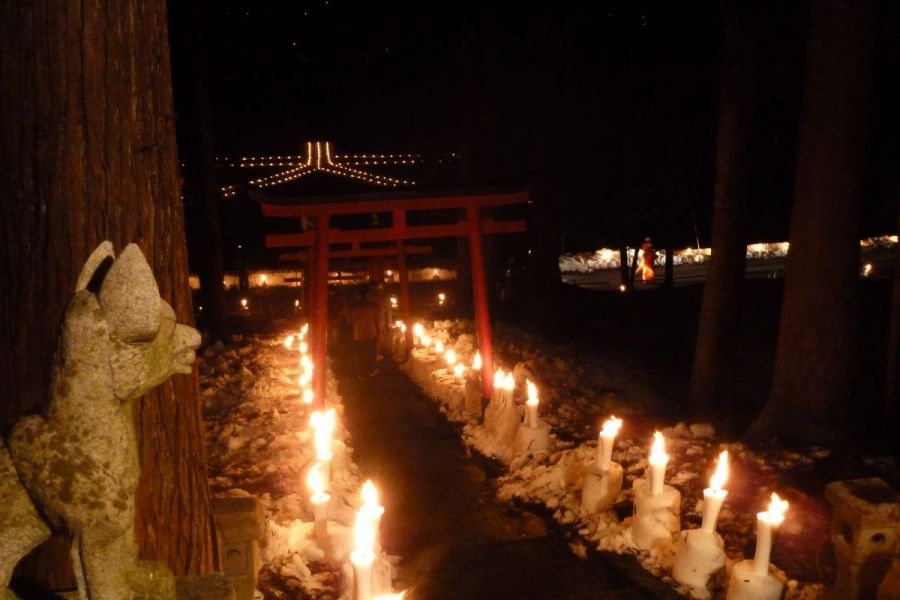 東方稲荷春季例祭大百八灯