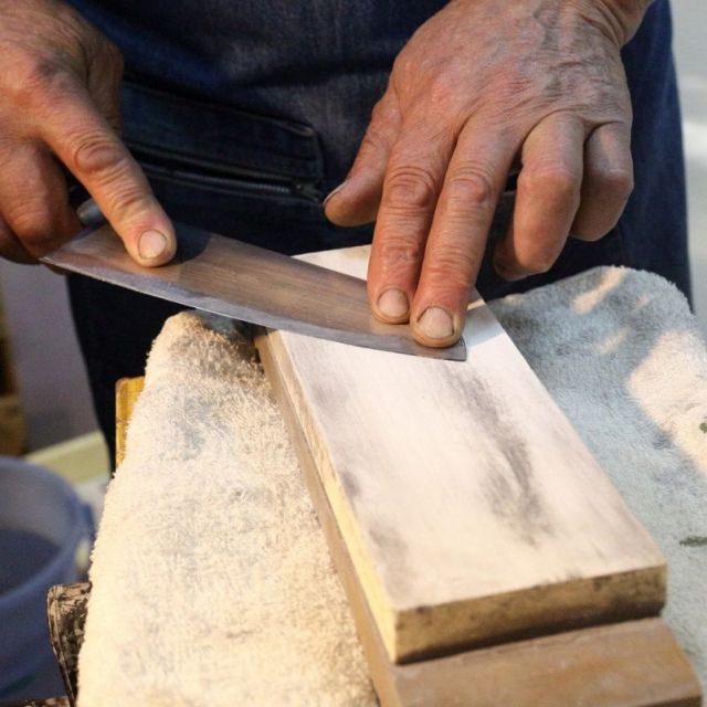 年末包丁研ぎ・まな板削り