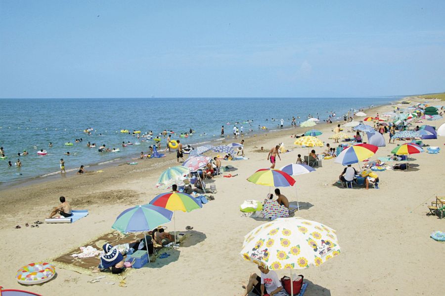 角田浜海水浴場 新潟の観光スポット 公式 新潟県のおすすめ観光 旅行情報 にいがた観光ナビ