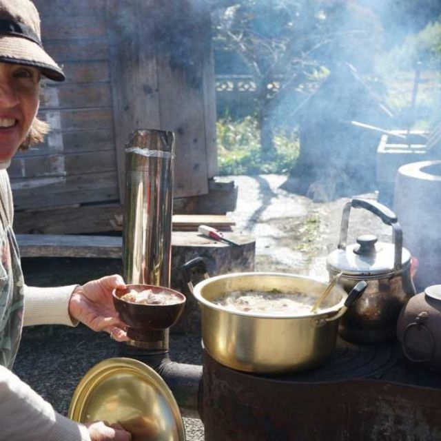 “暮らす”を感じる旅 ～佐渡で楽しむもちつき体験～