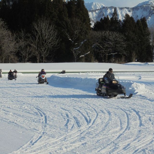 スノーモビルランド湯沢
