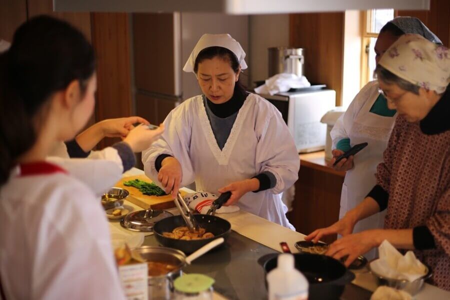 十日町のか～ちゃんしょと作る採れたてごっつぉ