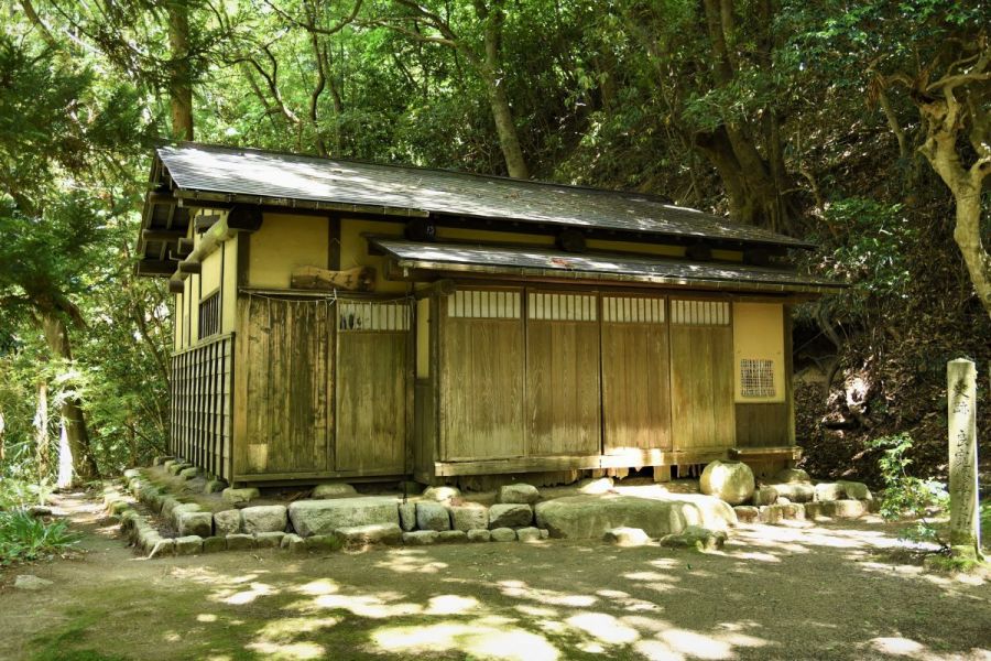 乙子神社草庵