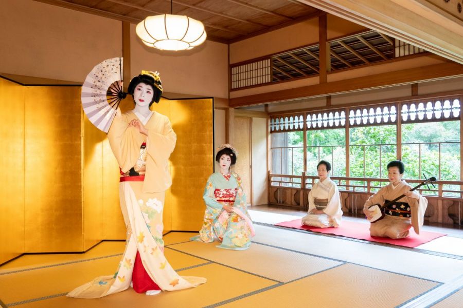 古町芸妓の踊り