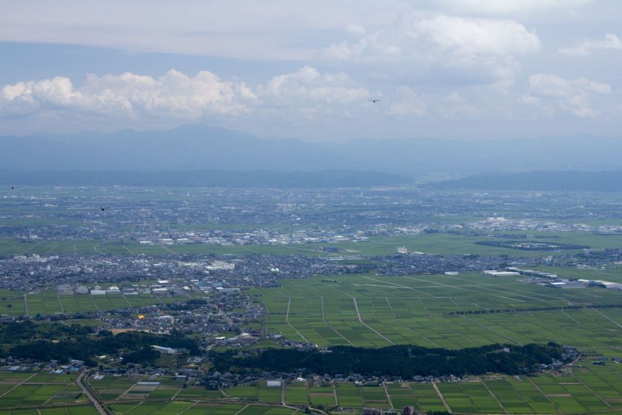 越後平野を望む