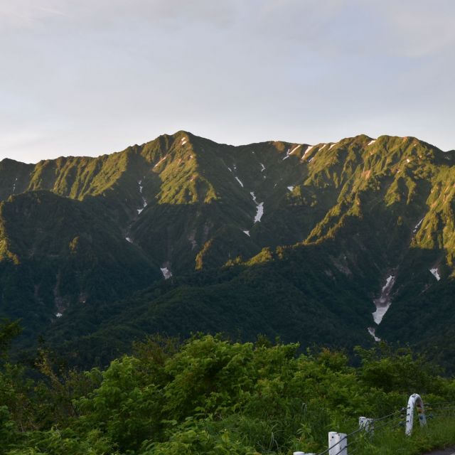 荒沢岳・銀山平登山口