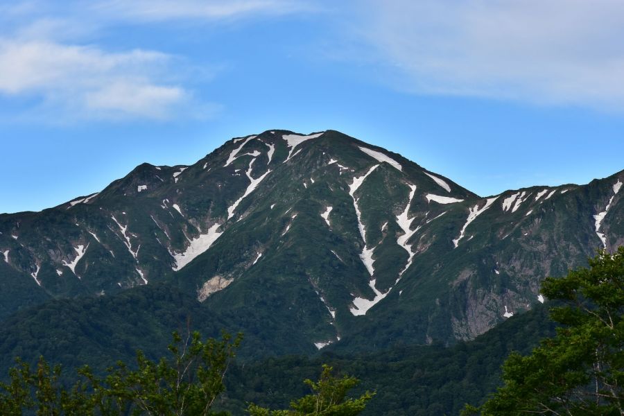 越後駒ヶ岳・枝折峠登山口