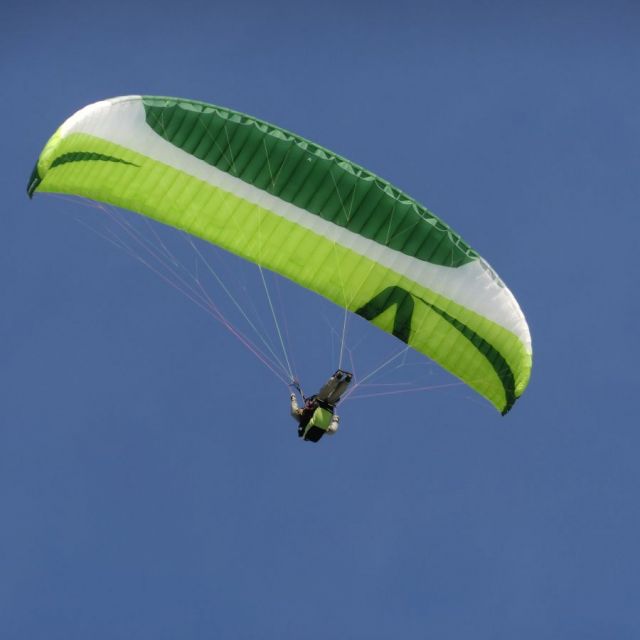 ​里山を空中散歩！パラグライダー体験