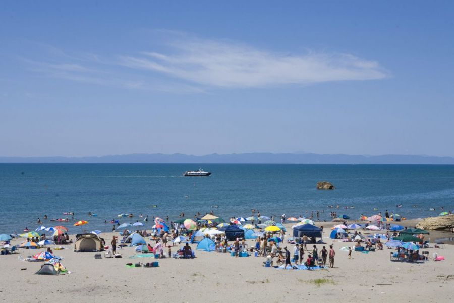 間瀬田ノ浦海水浴場｜新潟の観光スポット｜【公式】新潟県のおすすめ