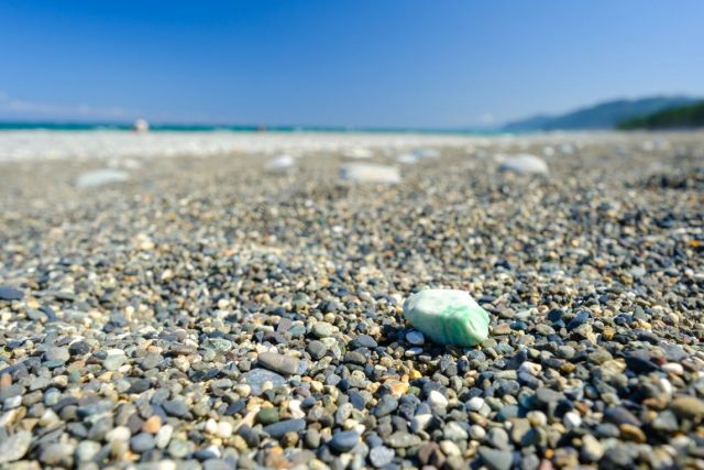 宝石「ヒスイ」拾いに行ってみた。／糸魚川市｜新潟県観光協会公式