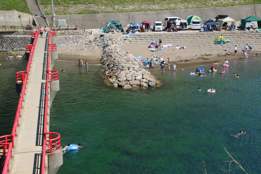 角田浜海水浴場 新潟の観光スポット 公式 新潟県のおすすめ観光 旅行情報 にいがた観光ナビ